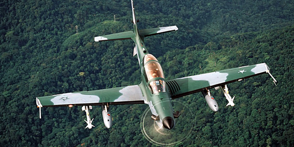 Brasil concede crédito para a venda de seis aviões EMB-314 Super Tucano