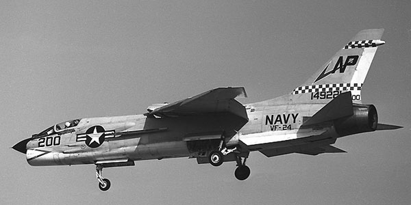 Photographie n°2 du Vought (L.T.V.) F-8 Crusader