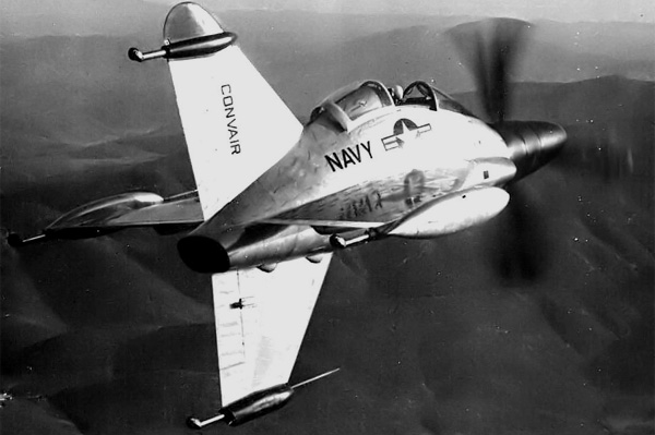 Photographie n°2 du Convair XFY-1 Pogo