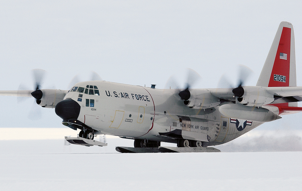 Lockheed-LC-130H-USAF-1_LM.jpg