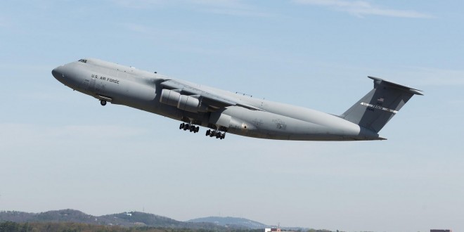 Lockheed-Martin-C-5M_18%C3%A8me-et-derni