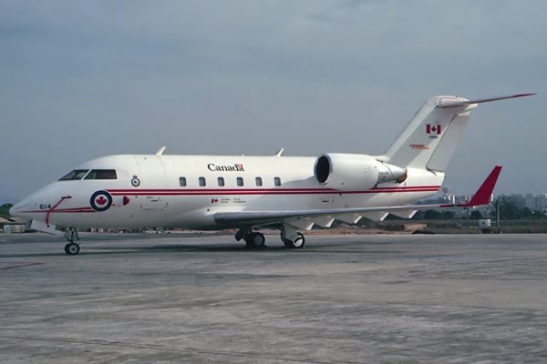 Bombardier CC-144 Challenger.