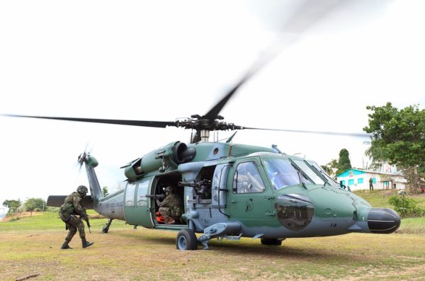 Sikorsky UH-60L Blackhawk.