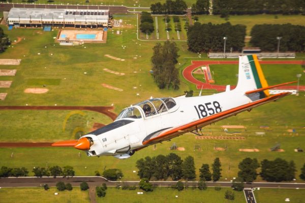 Neiva T-25C Universal.