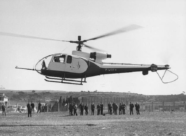 Aérospatiale SA-340 : le prototype de la Gazelle sans le célèbre Fenestron.