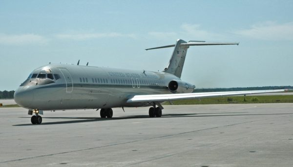 McDonnell Douglas C-9B Skytrain II.