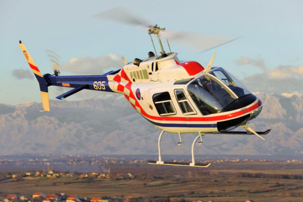 Bell 206B JetRanger.