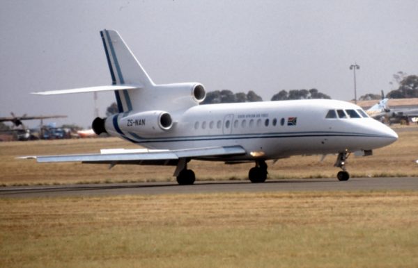 Dassault Falcon 900B.