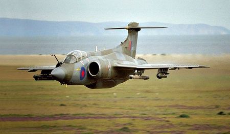 Toujours un Blackburn Buccaneer mais dans la campagne écossaise