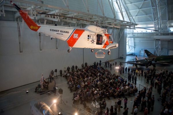 Le Sikorsky HH-52A Seaguard dans son nouvel écrin.