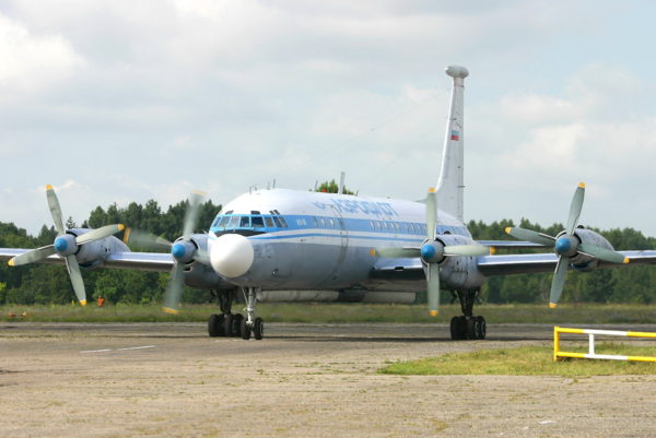 Ilyushin Il-22.FAé Russe