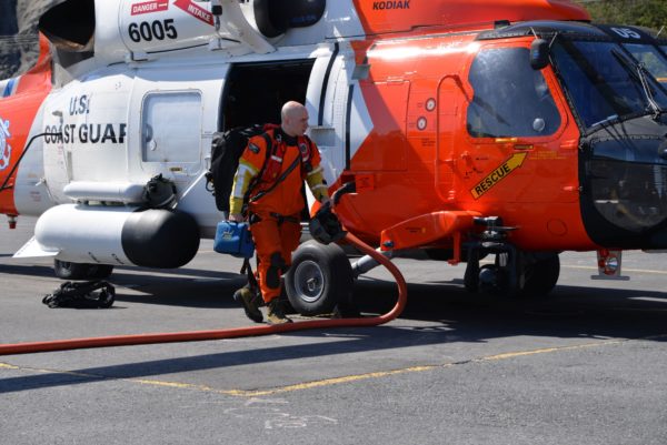 Avitaillement.MH-60J.sujet_USCG