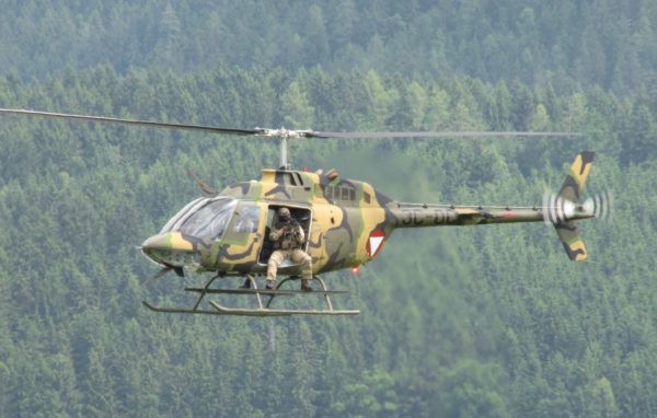 Bell OH-58B Kiowa.FAé Autriche_Wikimédia