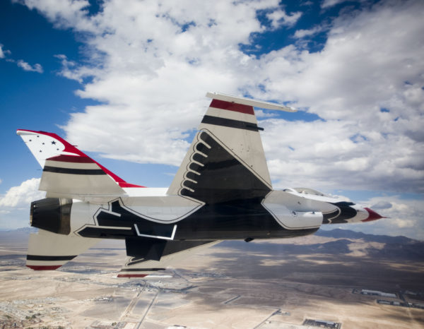  Thunderbirds.F-16C.oiseau_USAF