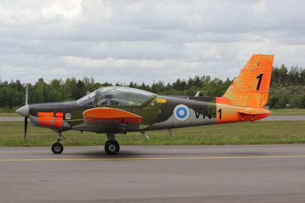 Valmet L-70.Finlande_Wikimédia