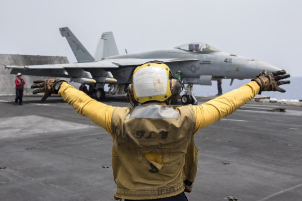 USS Harry Truman-Daech-Chien jaune_USN