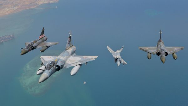 Mirage 2000D et 2000-5F du 3/11 Corse, en patrouille commune.