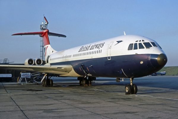 Au jeu des sept erreurs, entre le Vickers VC-10 et...