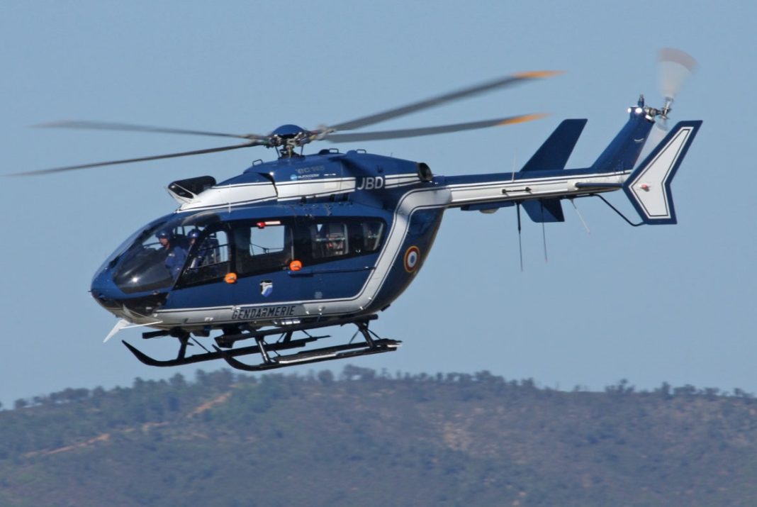 Résultat de recherche d'images pour "hélicoptère de la gendarmerie"