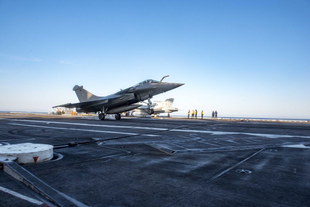 Que Pensent Les Pilotes Américains Du Rafale Chesapeake : l'interopérabilité franco-américaine - avionslegendaires.net