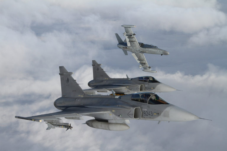 Combien De G Dans Un Avion De Chasse