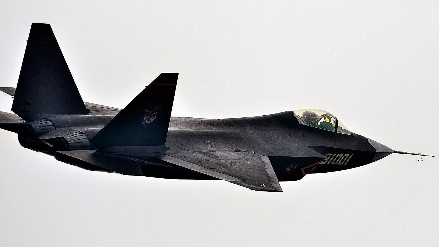 Avion De Chasse Chinois J 31 Des avions furtifs sur un porte-avions chinois à l'horizon 2025 ? -  avionslegendaires.net