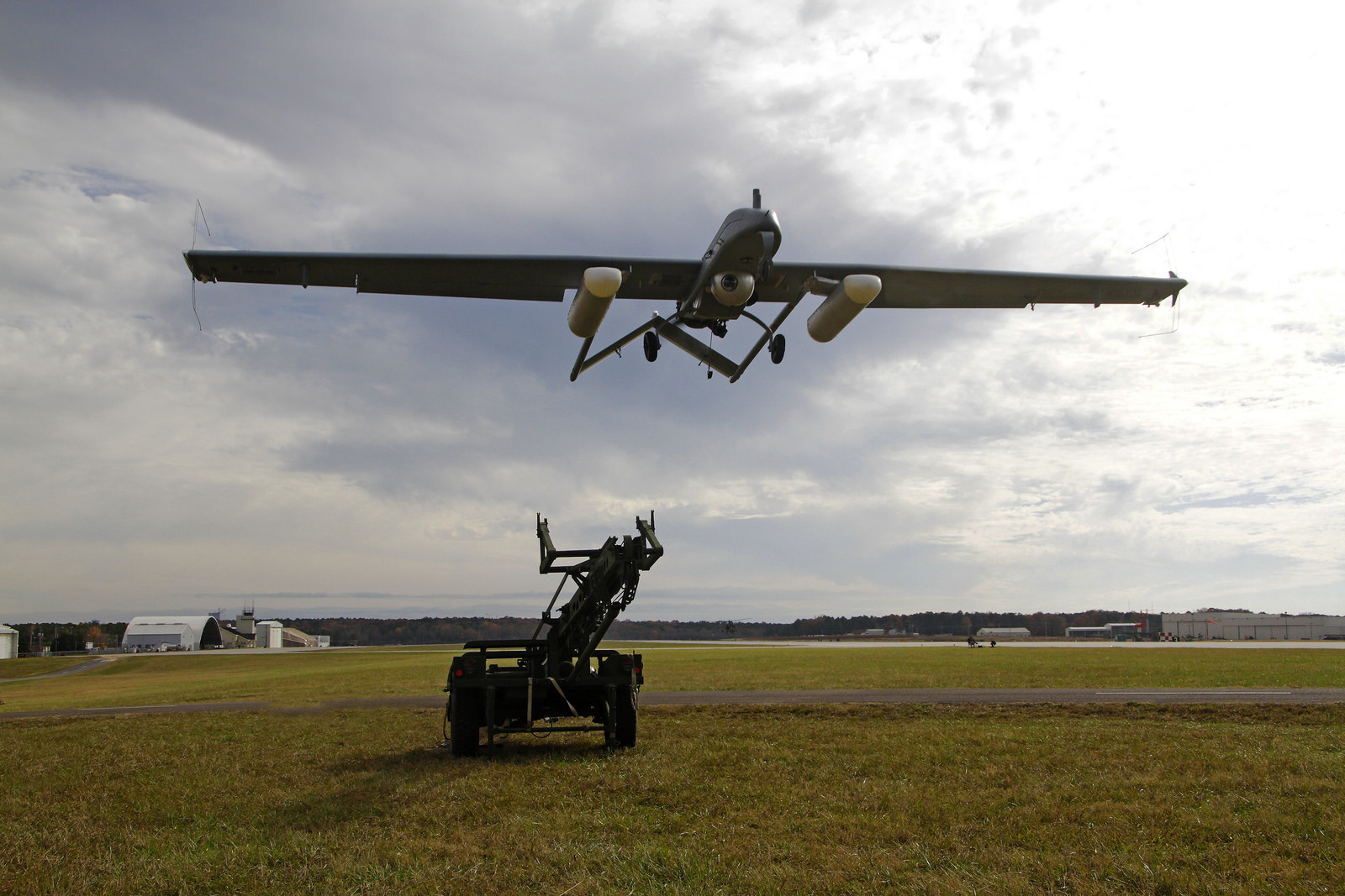 Беспилотники сегодня в каких областях. БПЛА Shadow RQ-7. БПЛА RQ-7a Shadow 200. Комплекс тр бла RQ-7 «Shadow 200». Беспилотник RQ 7b.