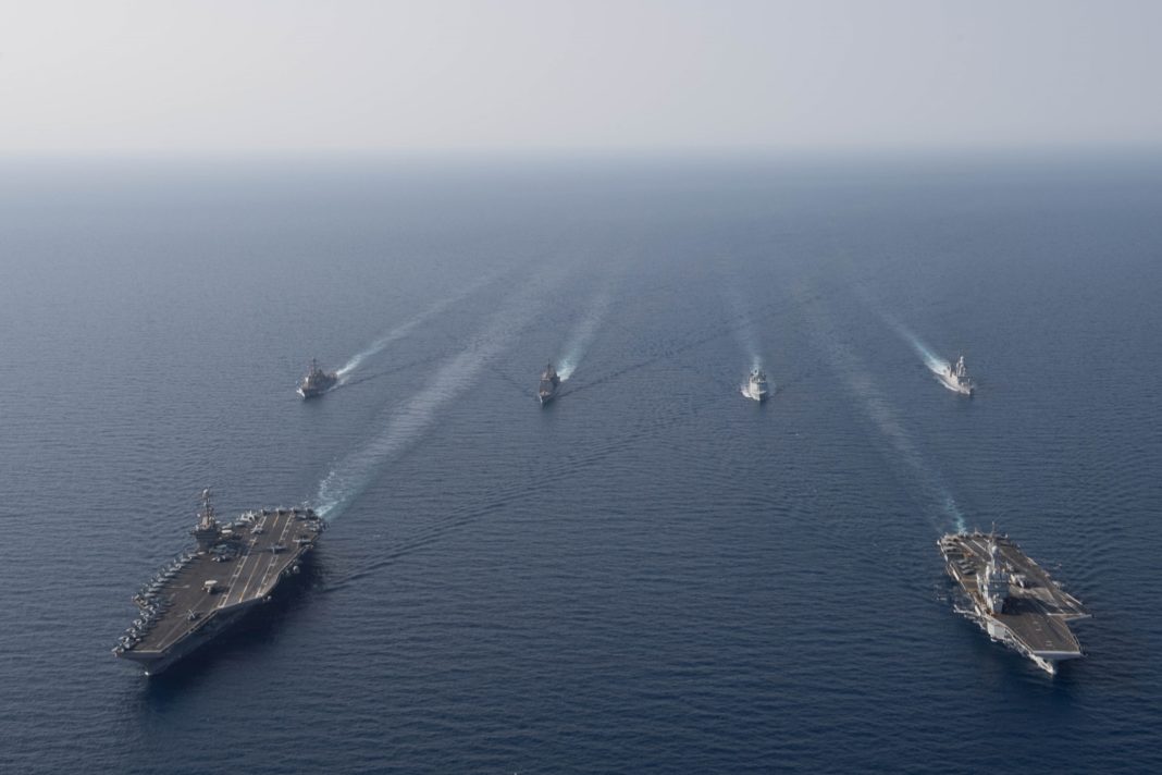 Tour du monde...et de deux ! John-C.-Stennis-Charles-de-Gaulle-sujet_USN-1068x712