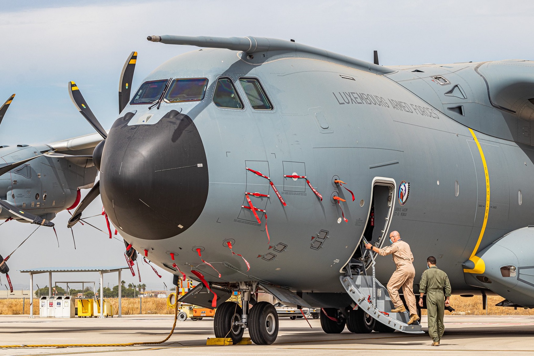 A400M-CT-01-Luxembourg-tarmac-sujet_FA%C