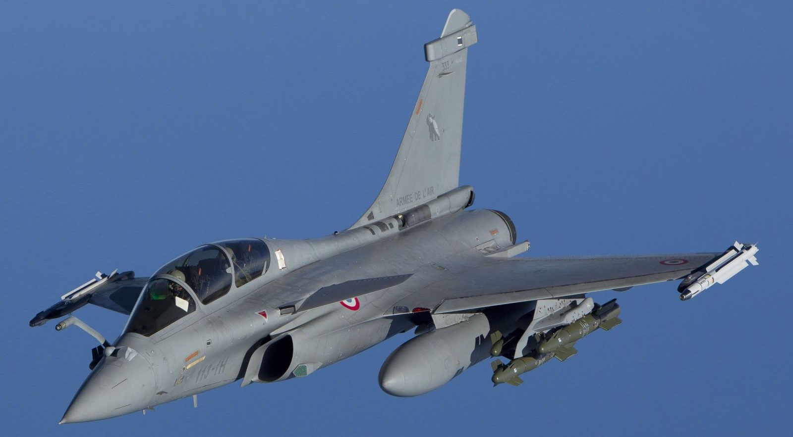 Dassault Aviation Rafale, le chasseur le plus efficace de la planète. — avionslegendaires.net