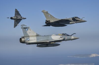 Une Formation A rienne Estampill e Dassault Aviation une-formation-a-rienne-estampill-e-dassault-aviation