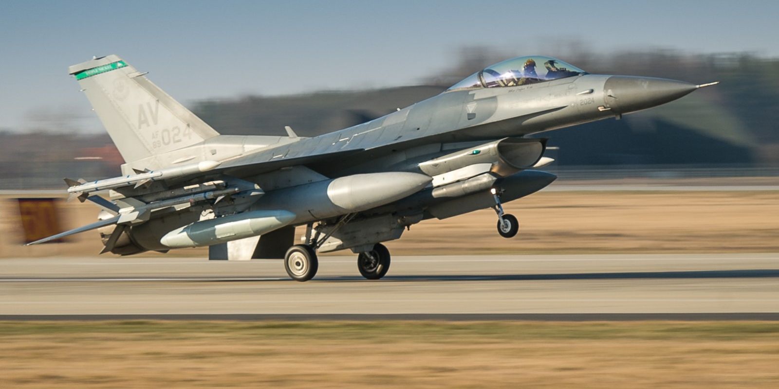 Le 555th Fighter Squadron abandonnera ses F-16C/D Fighting Falcon l'an ...
