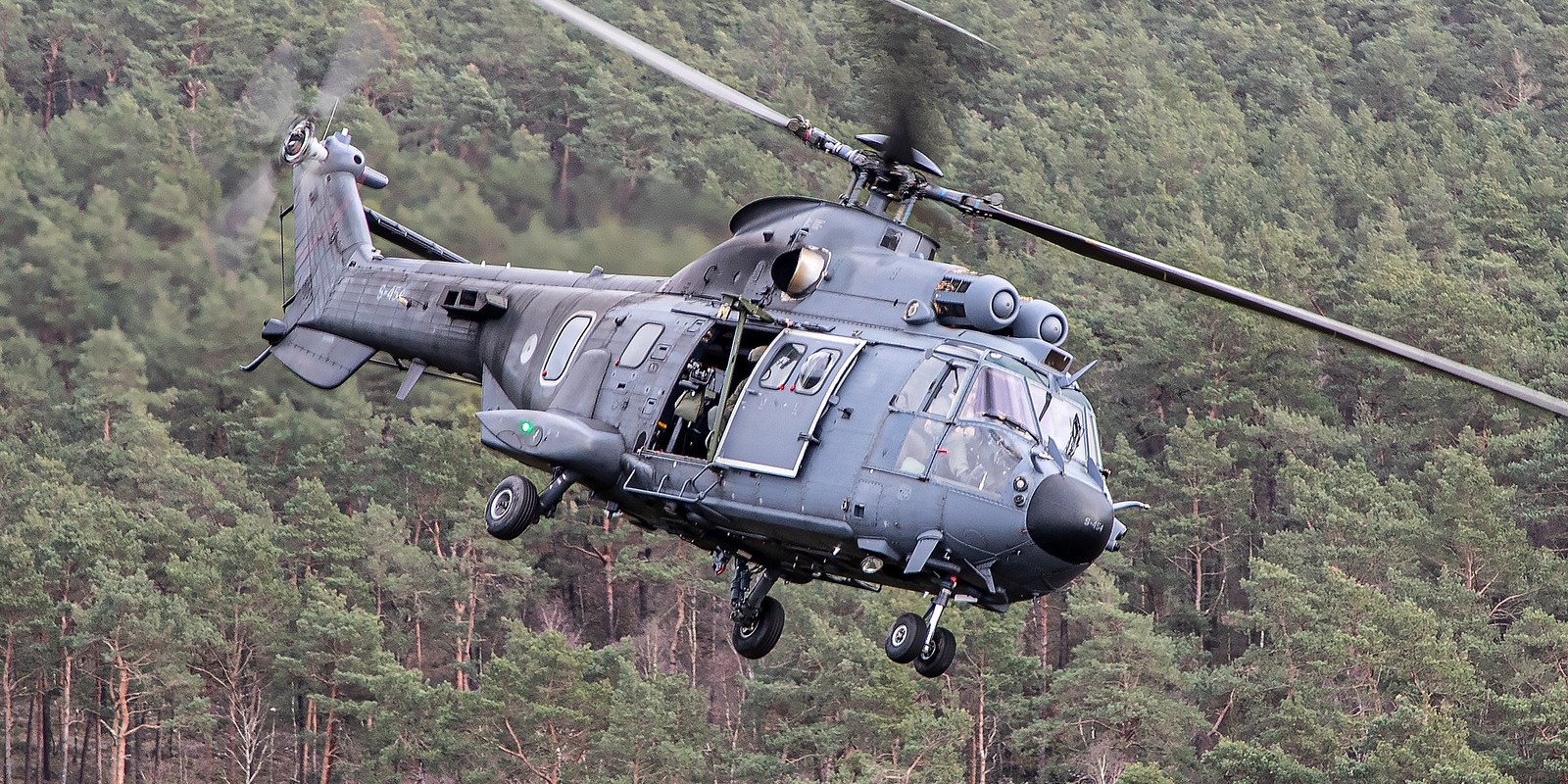 L'Ukraine lorgne sur les Cougar et Super Puma. — avionslegendaires.net