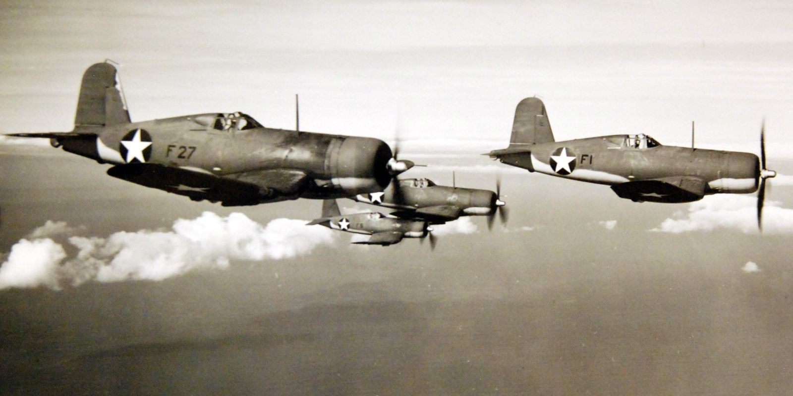 VOUGHT F4U CORSAIR PLANE KOREA V/A JOHNNY WHITE LIGHTNING CHASE 2023 RARE !READ
