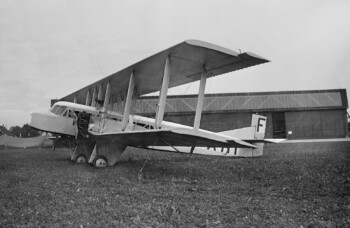 Von 1921 an wurden davon 60 Stück gebaut und von den Vorläufern der "Air France" in Europa, z. B. auf der Strecke Paris - Dübendorf eingesetzt