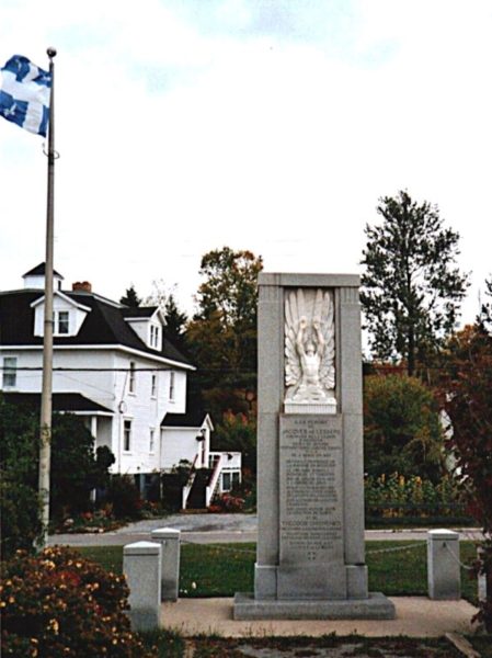 Lesseps monument