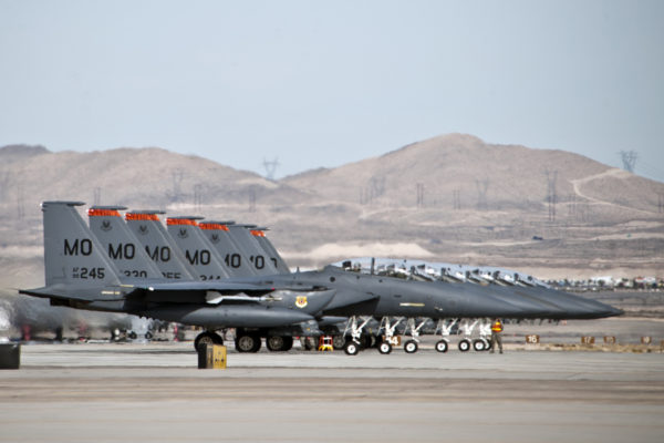 Bel alignement de F-15E sur la base de Mountain Home.