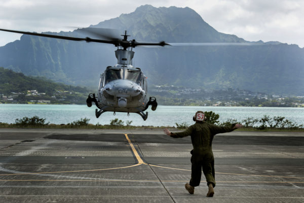 Un Bell UH-1Y en opération depuis MCAS Kaneohe Bay.