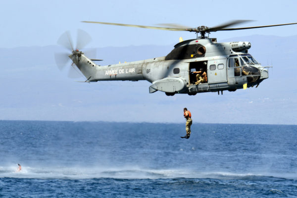 SA-330Ba de l'Armée de l'Air en mission de SAR maritime au large de la Corse.