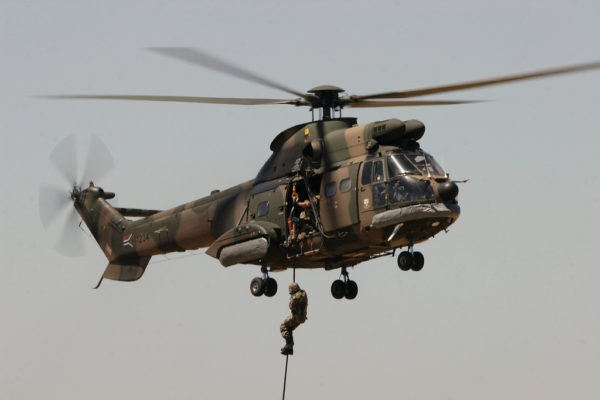 Atlas Oryx sud-africain, un hybride Puma et Super Puma.