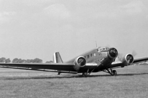 L'AAC-1 Toucan, increvable serviteur du transport militaire français.