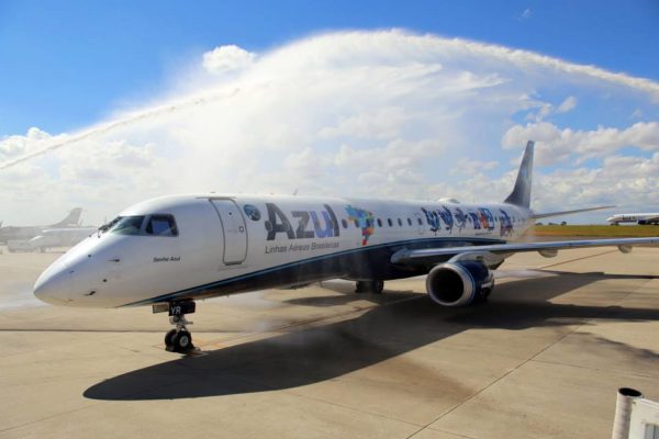 L'ERJ-190 d'Azul sous les couleurs de Rio 2.