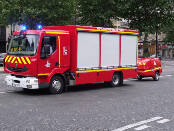 Parmi les vedettes du défilé au sol, les pompiers de Paris.