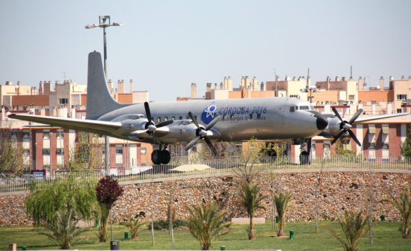 Le Douglas DC-7 de Cordoue encore à sa place.