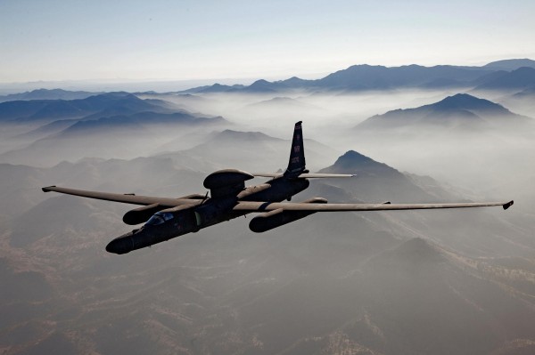 Le Lockheed U-2S dans son élément naturel, c'est à dire au-dessus des nuages.