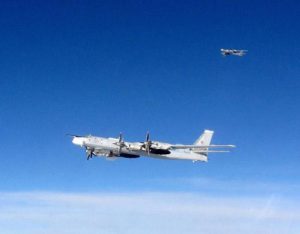 Les Tu-95 russes identifiés par la RAF au-dessus de la Manche.