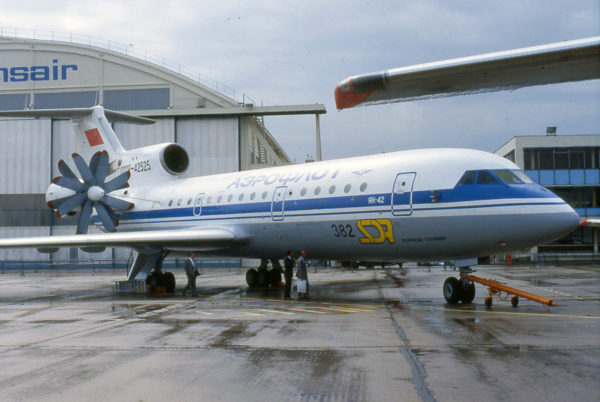 Pin’s Aviation Magazine – Paris Le Bourget 1991 (zamac Signé AMC)